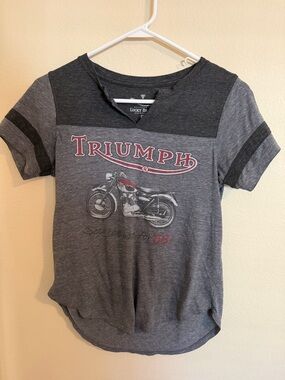 Lucky Brand Heather Gray Graphic Tee with Black Accents